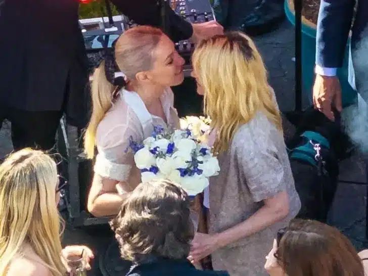 4acc71315c74421ca15f865a036fafb6_md Kristen Stewart and Dylan Meyer Celebrate Marriage in Intimate Los Angeles Ceremony